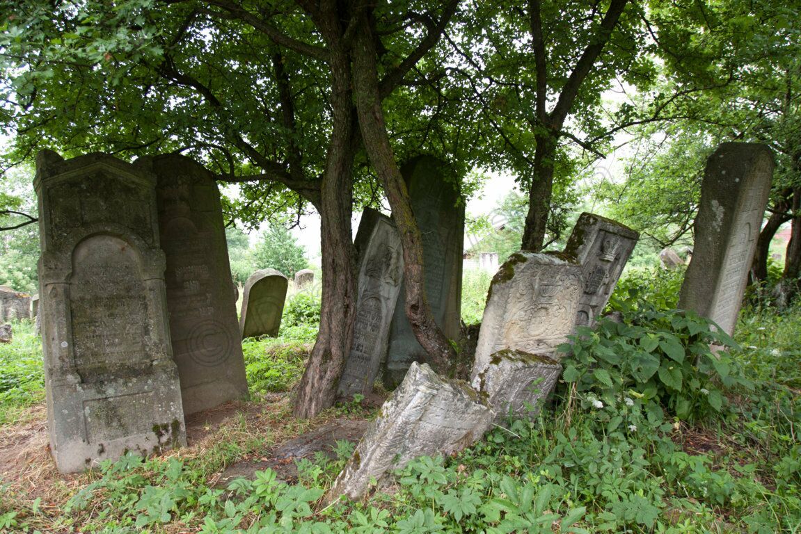 Der jüdische Friedhof in Kuty