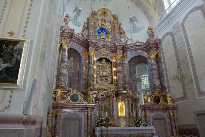 Altar in der Mariä Himmelfahrts Basilika, Aglona