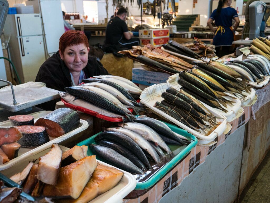 Frischfisch auf dem Zentralmarkt in Dnipro