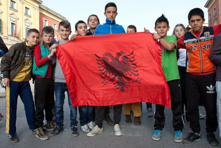 AL-Tirana-Nationalfeiertag-IMG_8629