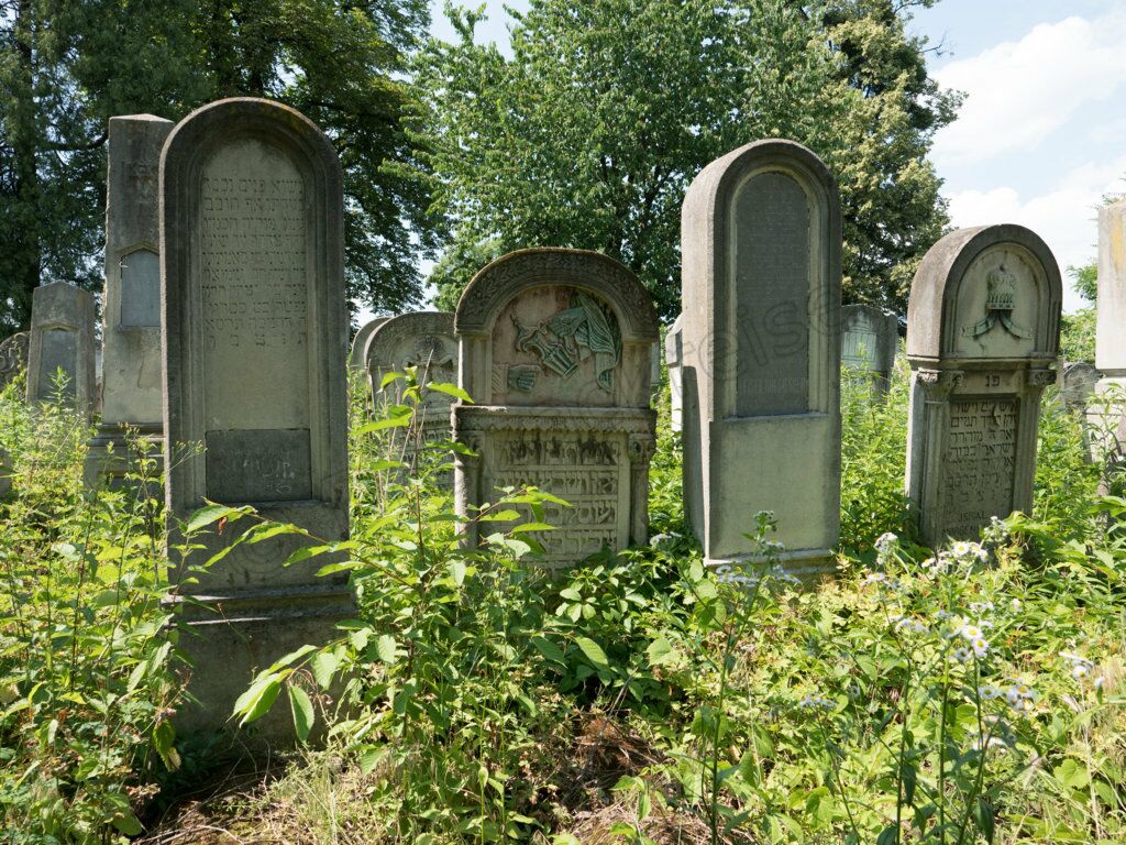  Der Jüdische Friedhof in Czernowitz