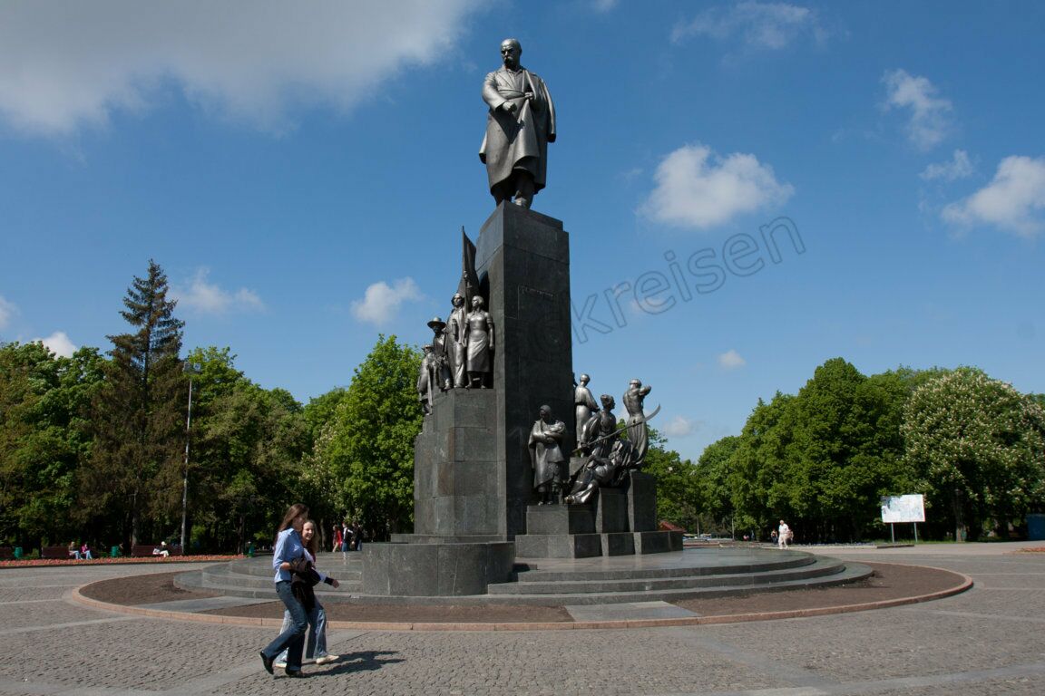 Das Denkmal für Taras Schewtschenko in Charkiw