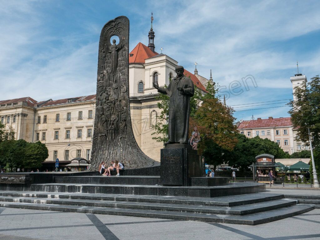 Denkmal zu Ehren Taras Schewtschenkos in Lemberg