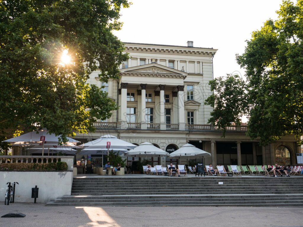 Theater am Platz der Freiheit in Poznan